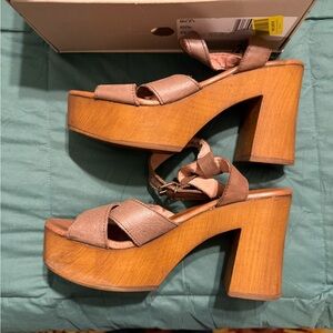 Women's Brown Platform Sandals